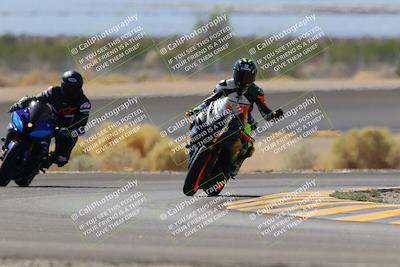 media/Oct-08-2022-SoCal Trackdays (Sat) [[1fc3beec89]]/Turn 14 (1050am)/